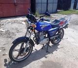 Vendo moto Suzuki 125CC. Telefono. 45526754