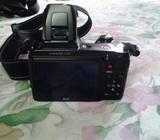 VENDO ESTA CAMARA DIGITAL GRABA HASTA VIDEOS