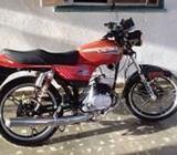 Vendo moto Zuzuki AX 100 en 5800 CUC