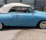 Carro Descapotable marca Studebaker año 50